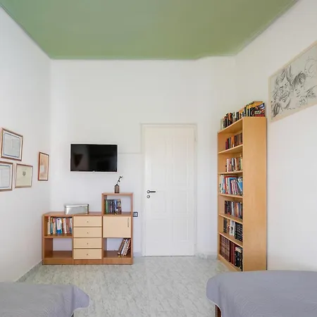 Hébergement de vacances Stunning In Corinthias Lechaio