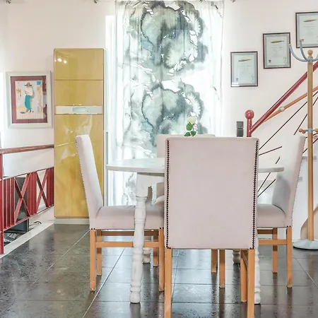 Stunning In Corinthias 別荘 *