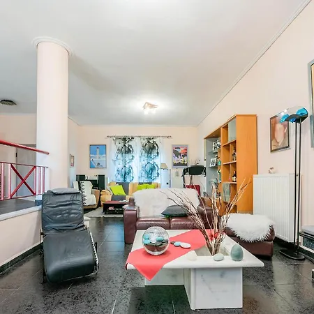 Stunning In Corinthias Feriehus *