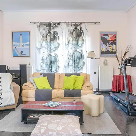 Stunning In Corinthias * Lechaio