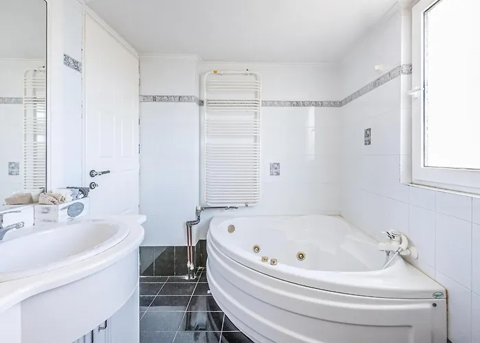 בית נופש Stunning In Corinthias *