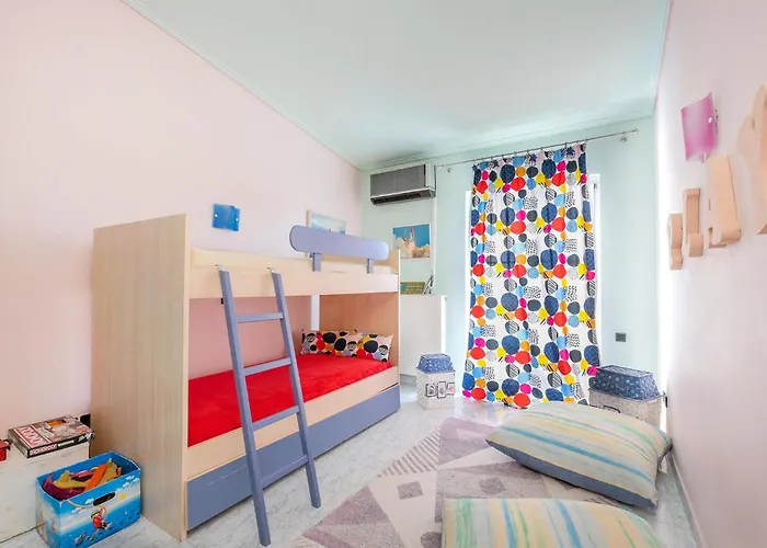 Stunning In Corinthias